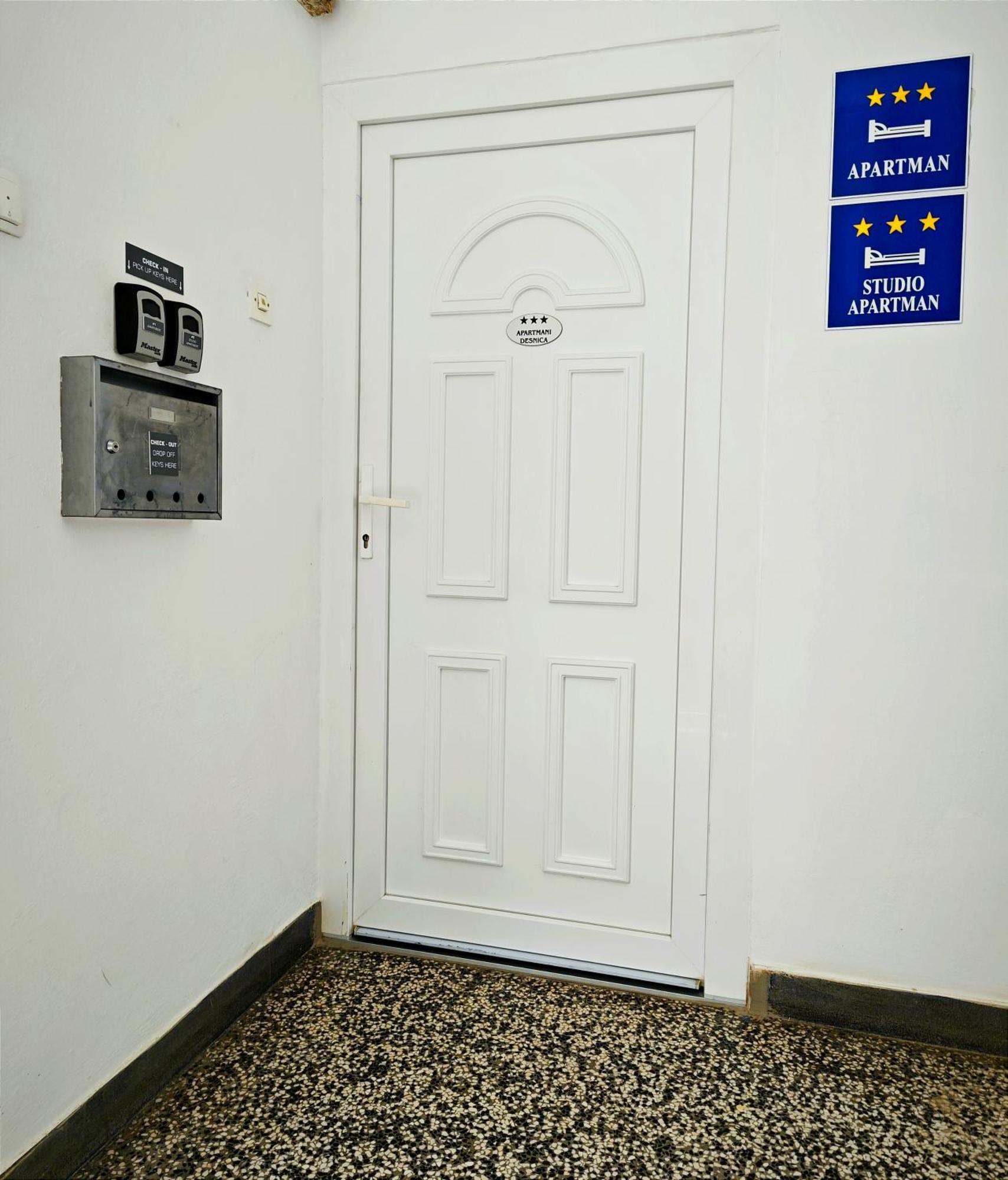 זאדאר Cozy Old Town Apartment מראה חיצוני תמונה